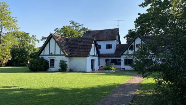 Casa en Gaspar Campos al 1200