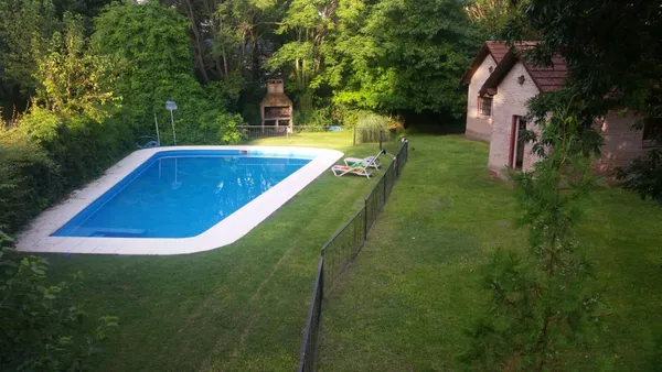 Casa en Barrio Parque Peró