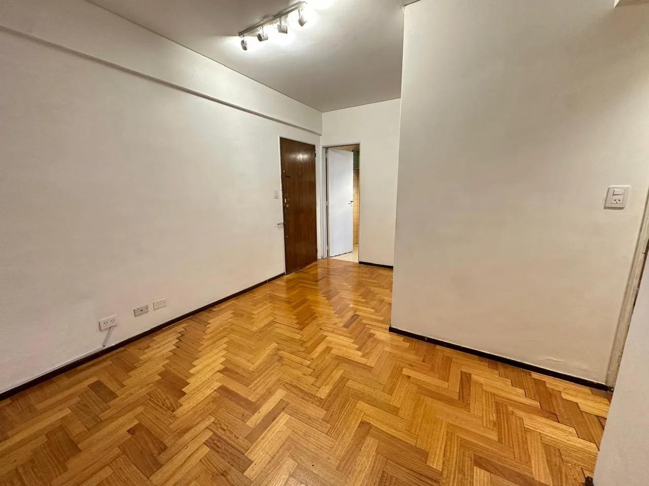 Departamento en Av. La Plata al 200