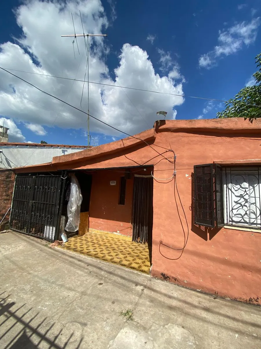 Casa en Azcuenaga al 2200