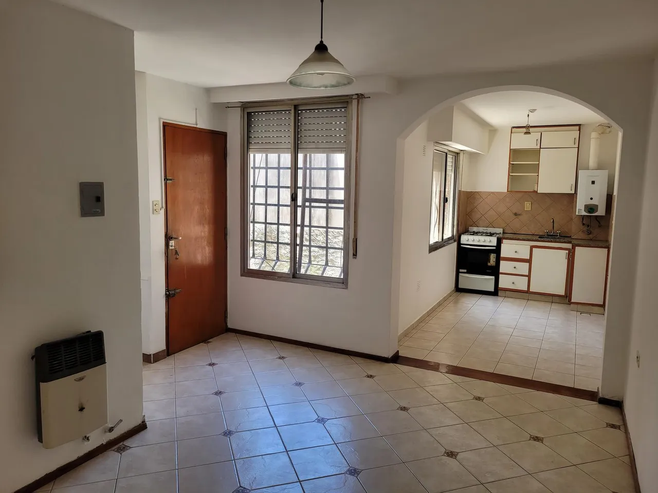 Departamento en Castellanos y Cochabamba (En pasaje)