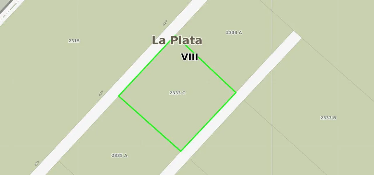Terreno en 427 E/ 186 y 188