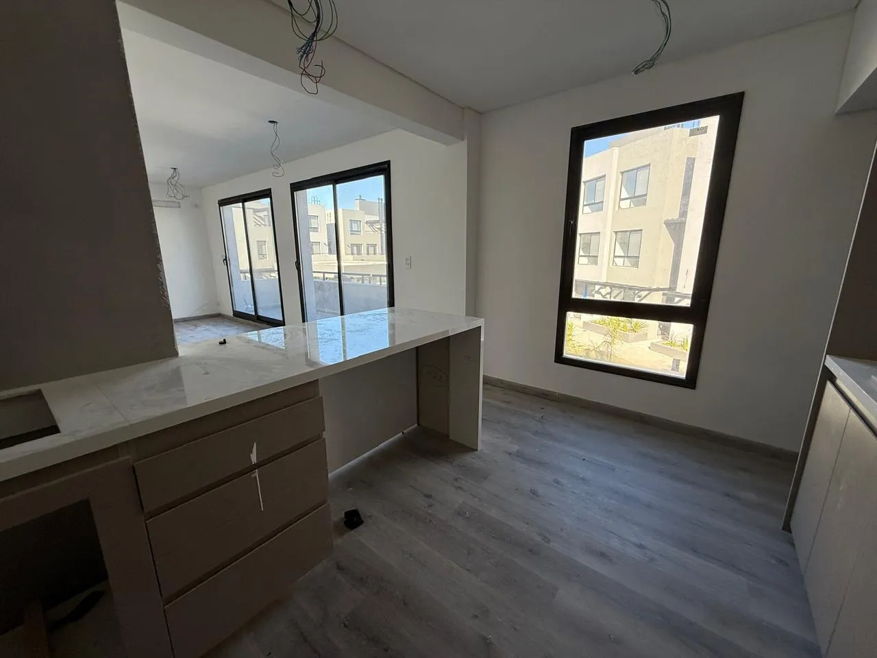 Departamento en Av, de los Colegios al 100 - TOWN KIRI - NORDELTA UF 211