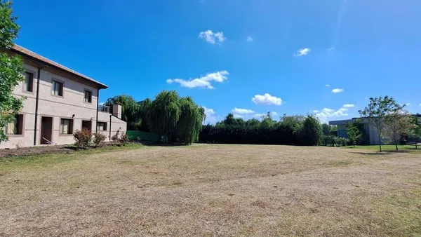 Terreno en Barrio Cerrado Valdevez - Tristan Suarez