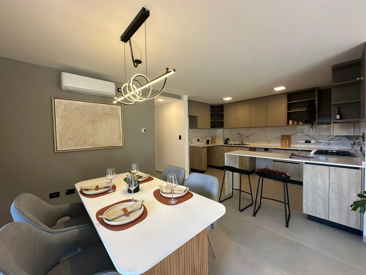 Departamento en Torre Aurus - Av. Velez Sarsfield 677- 7° Piso A