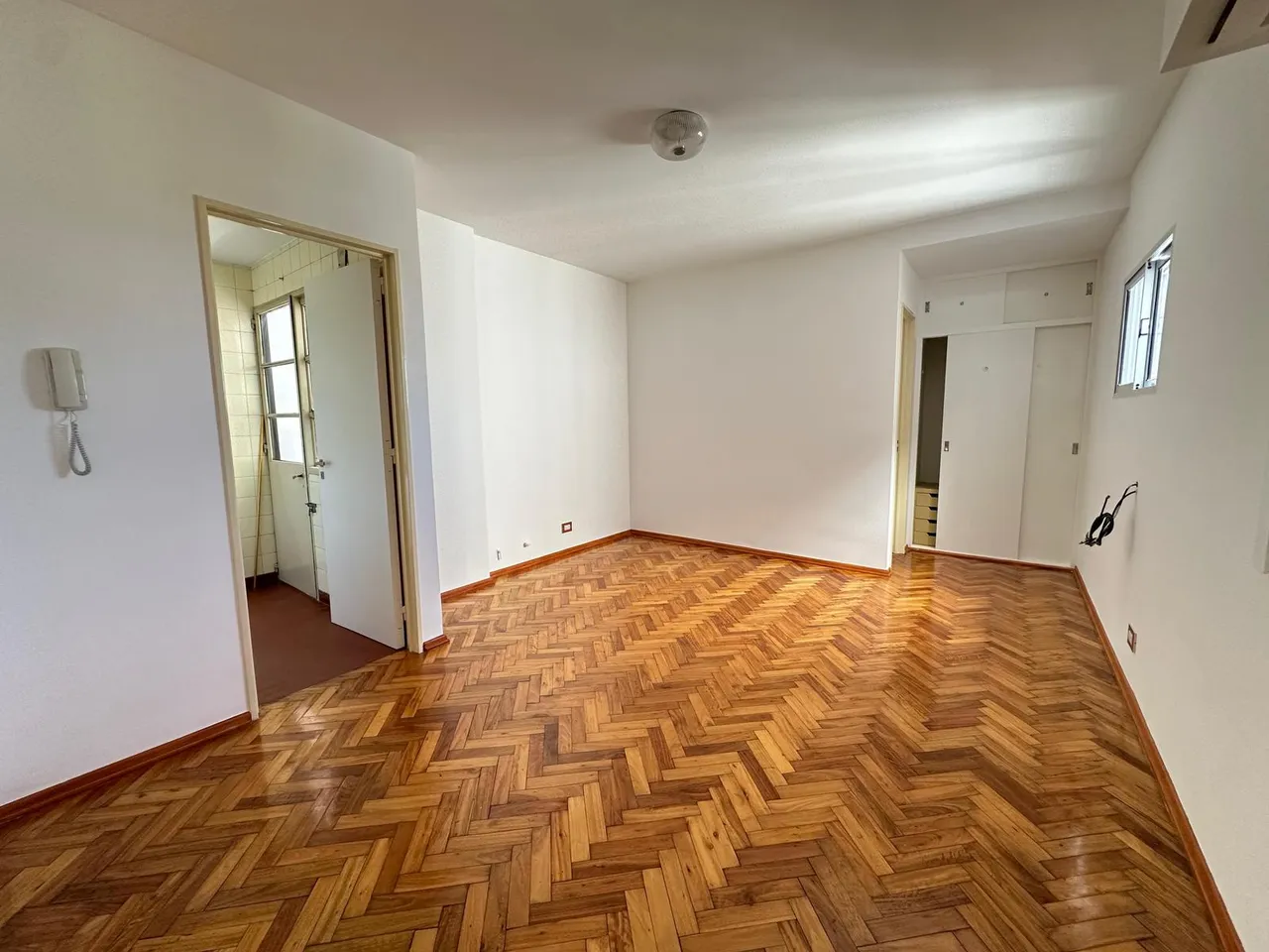 Departamento en Av. Belgrano al 3700