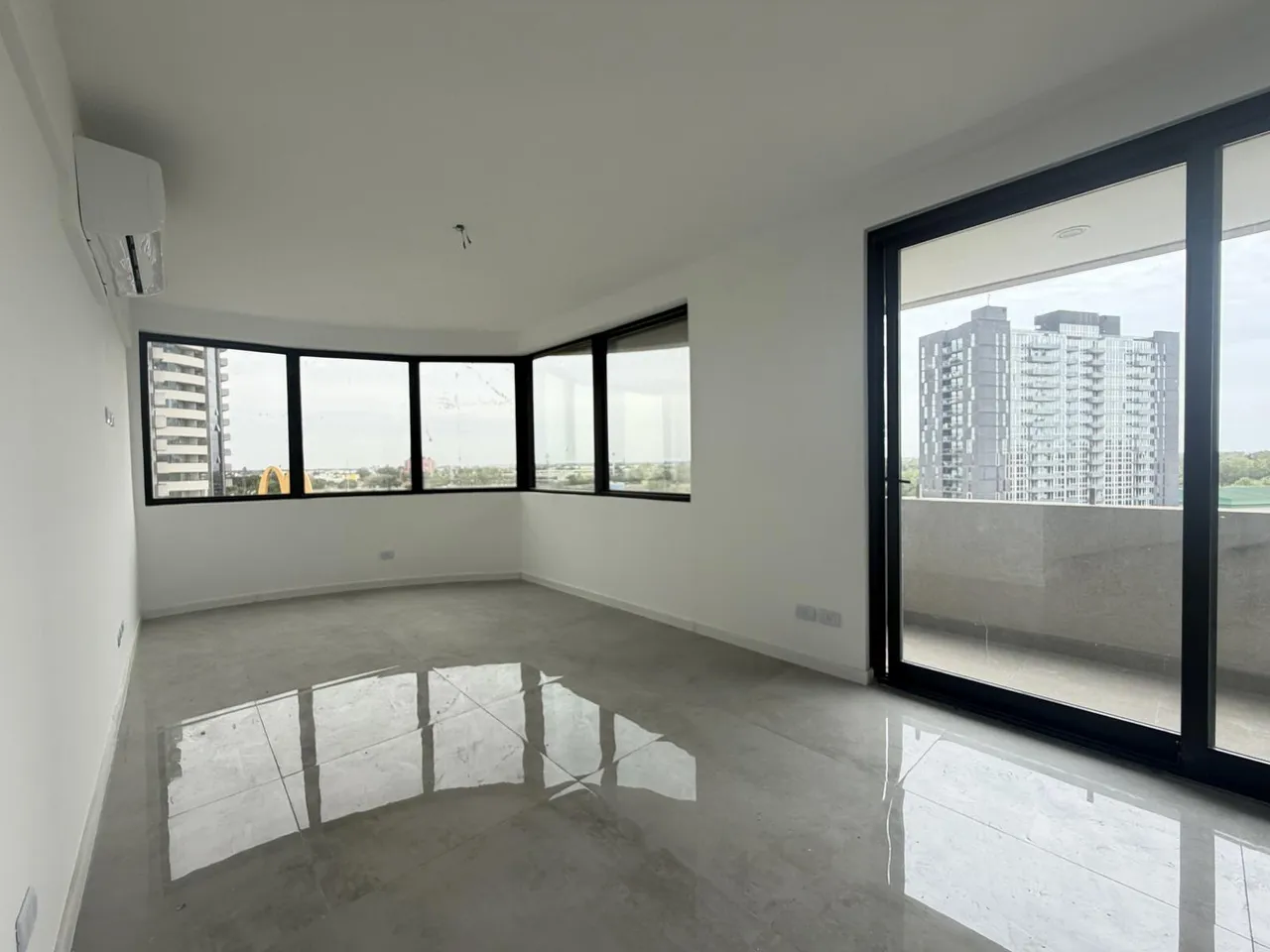 Departamento en Departamento en Venta 3 AMBIENTES PISO 8 D - BRICKELL TORRE BOULEVARD