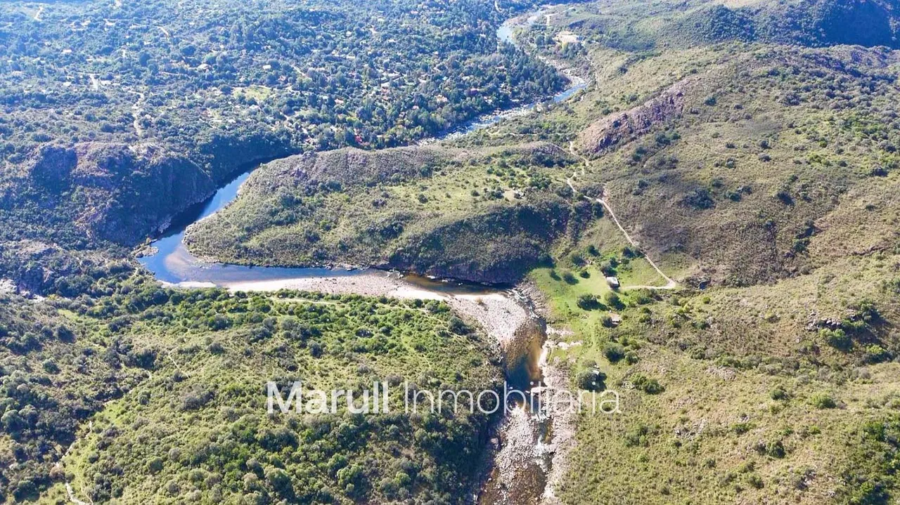 Terreno en Terreno en venta en Cuesta Blanca 141 hectareas Cuesta Blanca 2km costa de rio