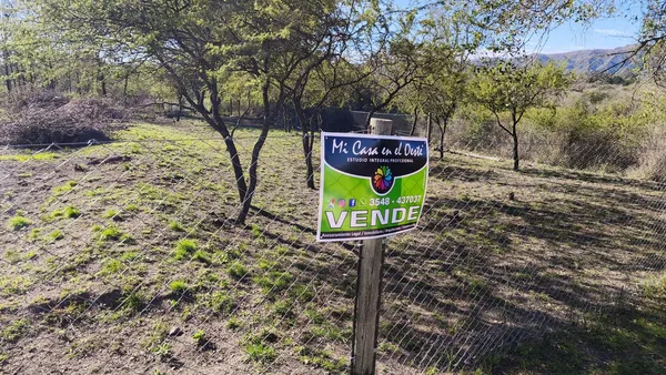 Terreno en Duque del Alba 900 entre de las Armas y de los Escudos