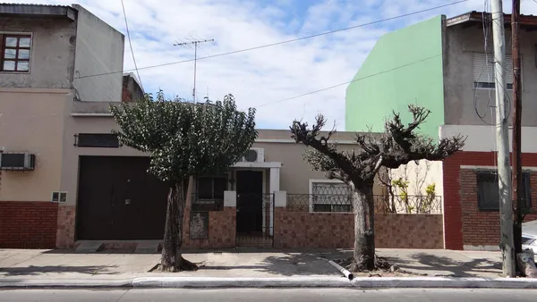 Casa en SALGUERO al 100