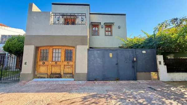 Casa en Casa en Venta Reciclada a Nuevo en La Calabria, San Isidro -Formosa al 600