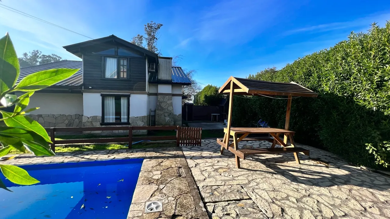 Casa en Cecilia y Ovideo
