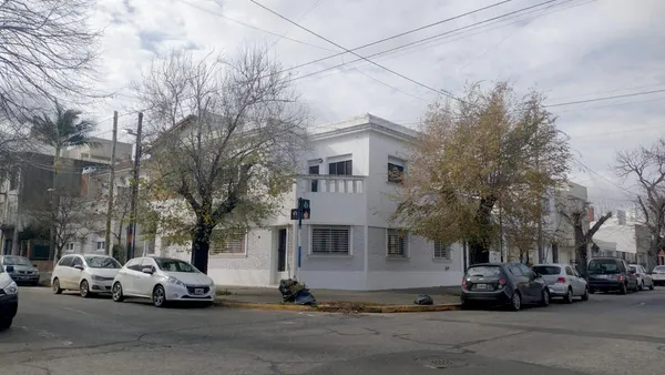 Casa en 33 Esquina 5 n 498