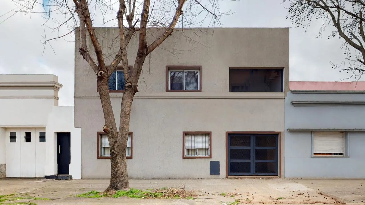 Casa en 63 e/ 23 y 24 n 1411