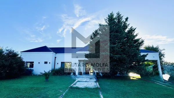 Casa en Ruta 6KM 155 Barrio Comarcas de Lujan