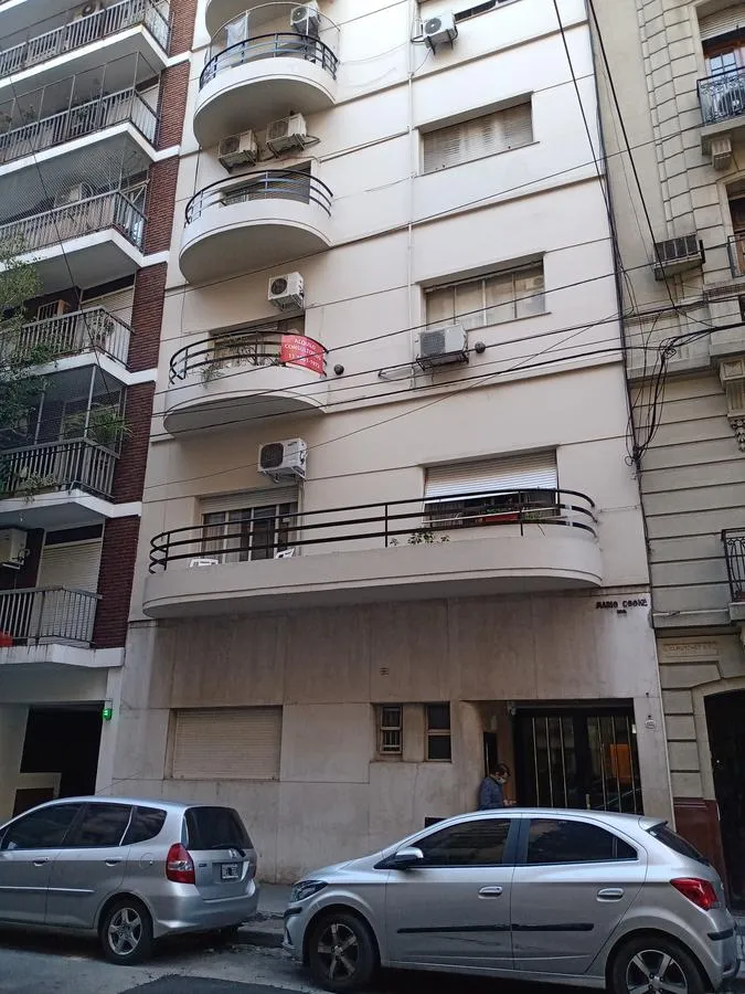 Departamento en Larrea al 1000