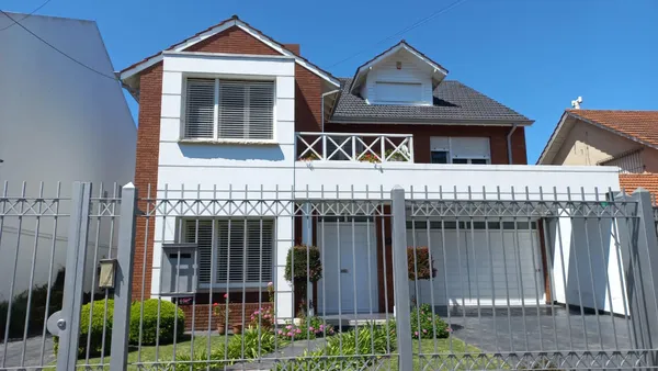 Casa en San Juan al 3700