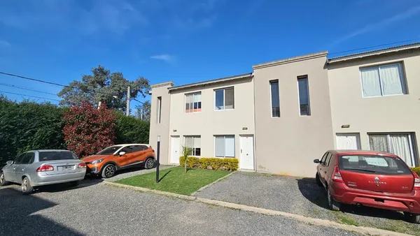 Casa en MITRE al 1800 - Barrio La Fernanda - Pilar