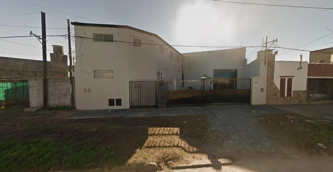 Galpon en Diag.115 (120) e/41y42