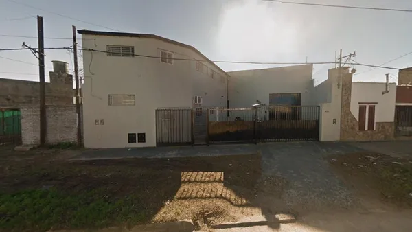 Galpon en Diag.115 (120) e/41y42
