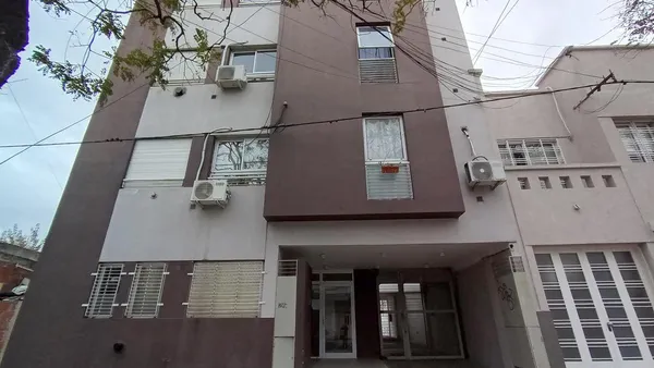 Departamento en 63 e/ 16 y 17 Torre 2 Piso 1 Dpto F n 1078