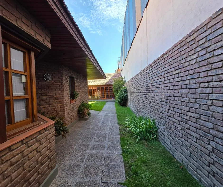 Casa en Roca (barrio maria auxiliadora)