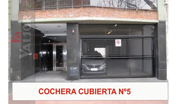 Cochera en Mendoza al 4900