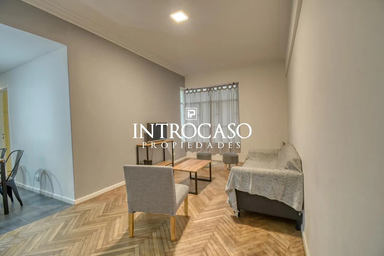 Departamento en Rivadavia al 2300