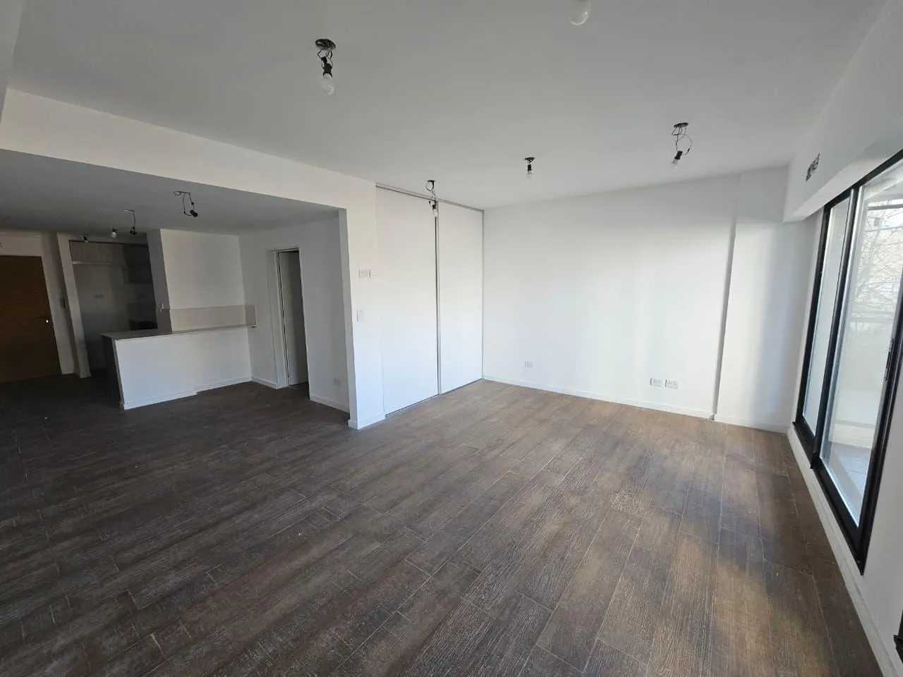 Departamento en Humberto 1° al 2700