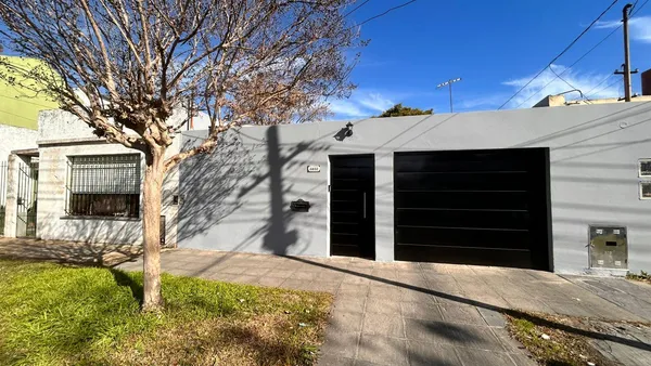 Casa en Independencia al 6800