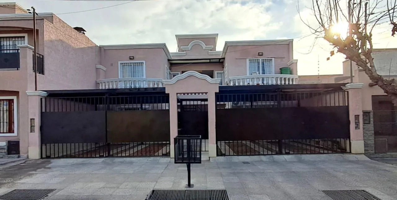 Departamento en Francisco Aguirre 755 ( entre Pedro Vargas y Cochabamba)