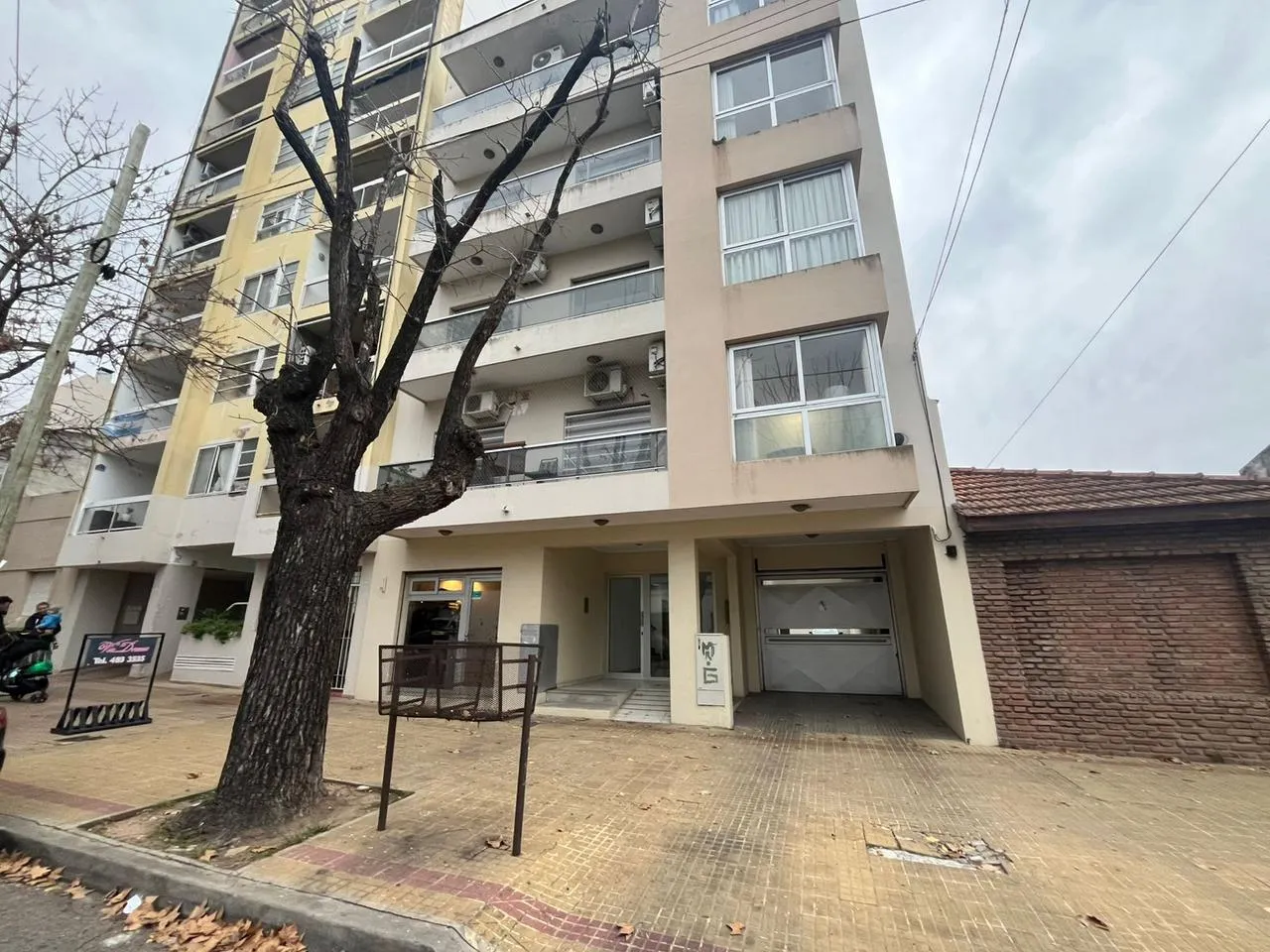 Departamento en 34 e/ 7 y 8 Piso 4 Dpto B