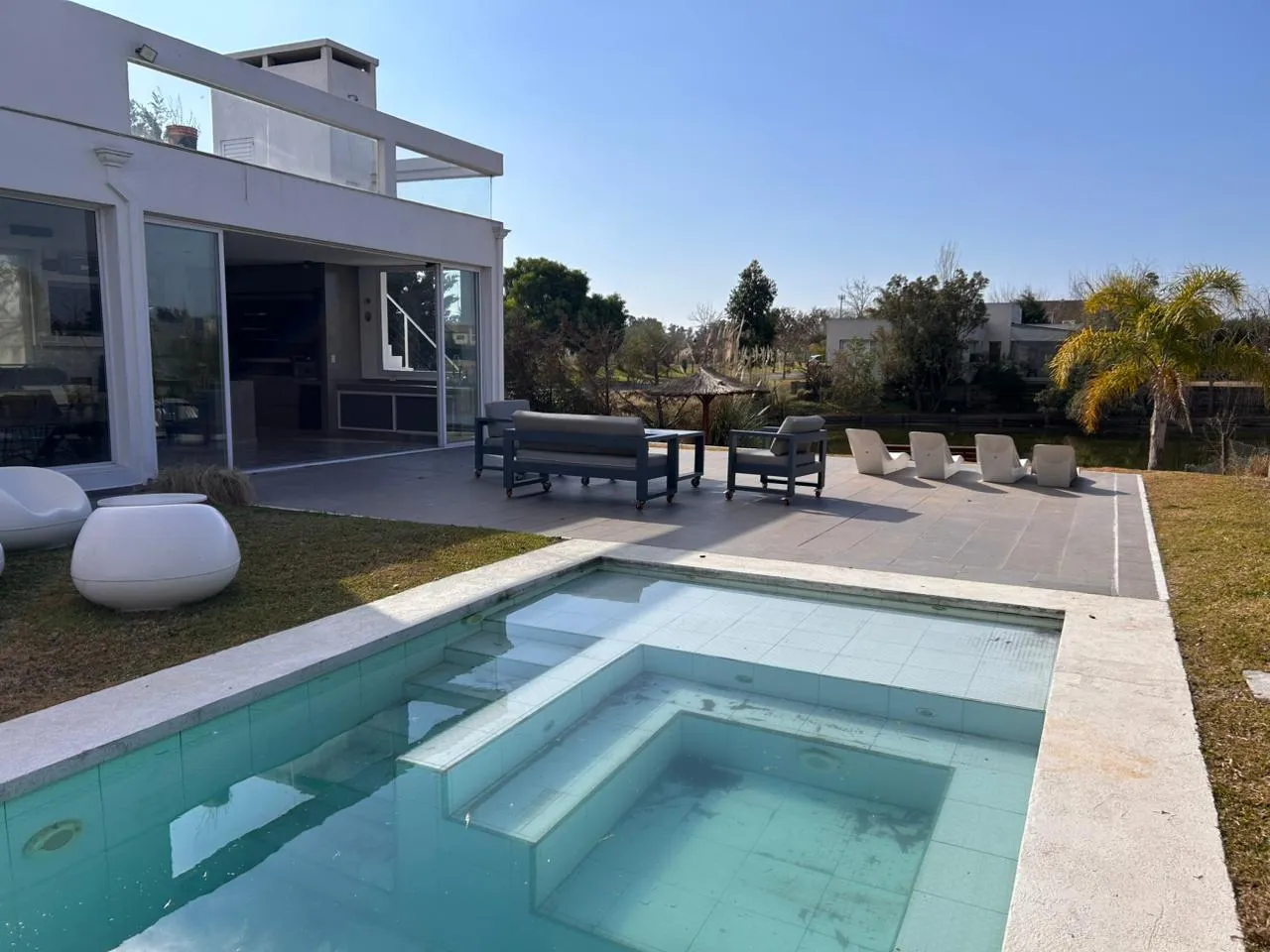 Casa en San Benito, Villanueva