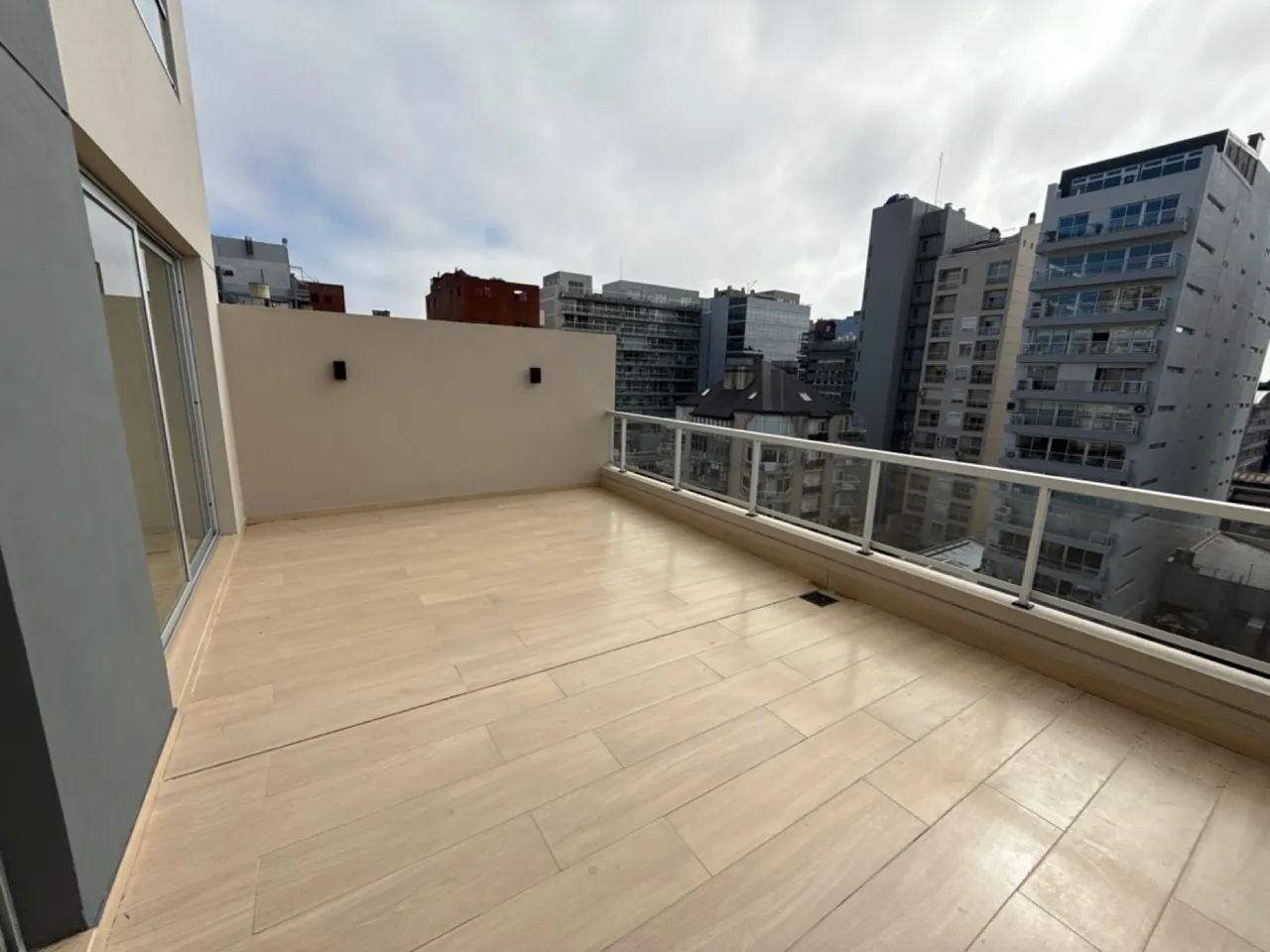 Departamento en Montaneses al 2200
