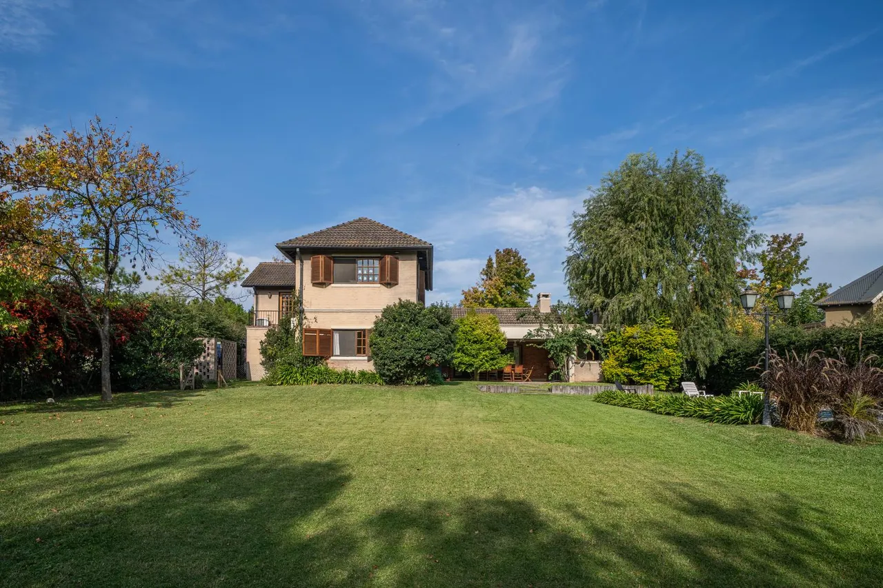 Casa en Aristobulo del Valle 2690 Barrio Las Acacias