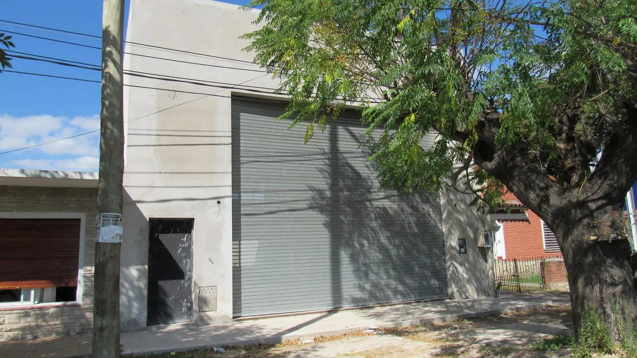 Local Comercial en Av. 72 e/ 19 y 20 n 1244