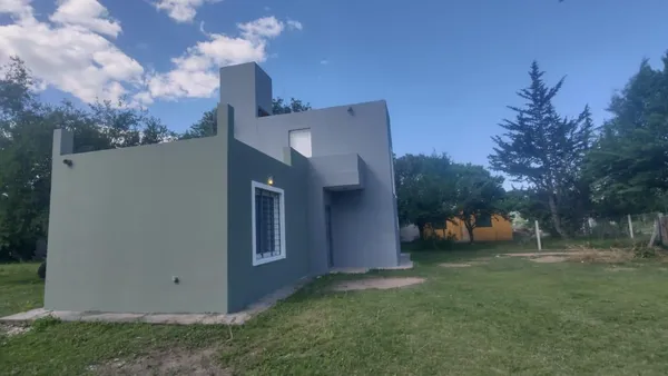 Casa en CASA EN VENTA EN BIALET MASSE CON VISTA Y APTO CRÉDITO AMPLIO PARQUE
