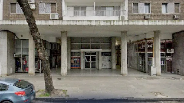 Local Comercial en Pellegrini al 1100