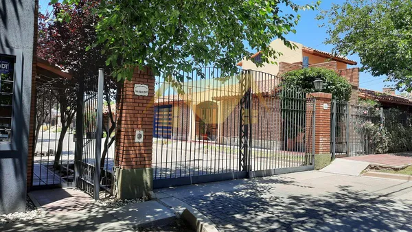 Casa en ZAPIOLA
