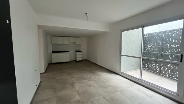 Departamento en Castelli al 200
