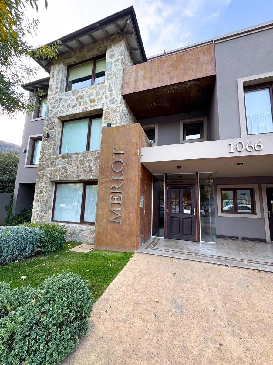 Departamento en Rudecindo Roca al 1000