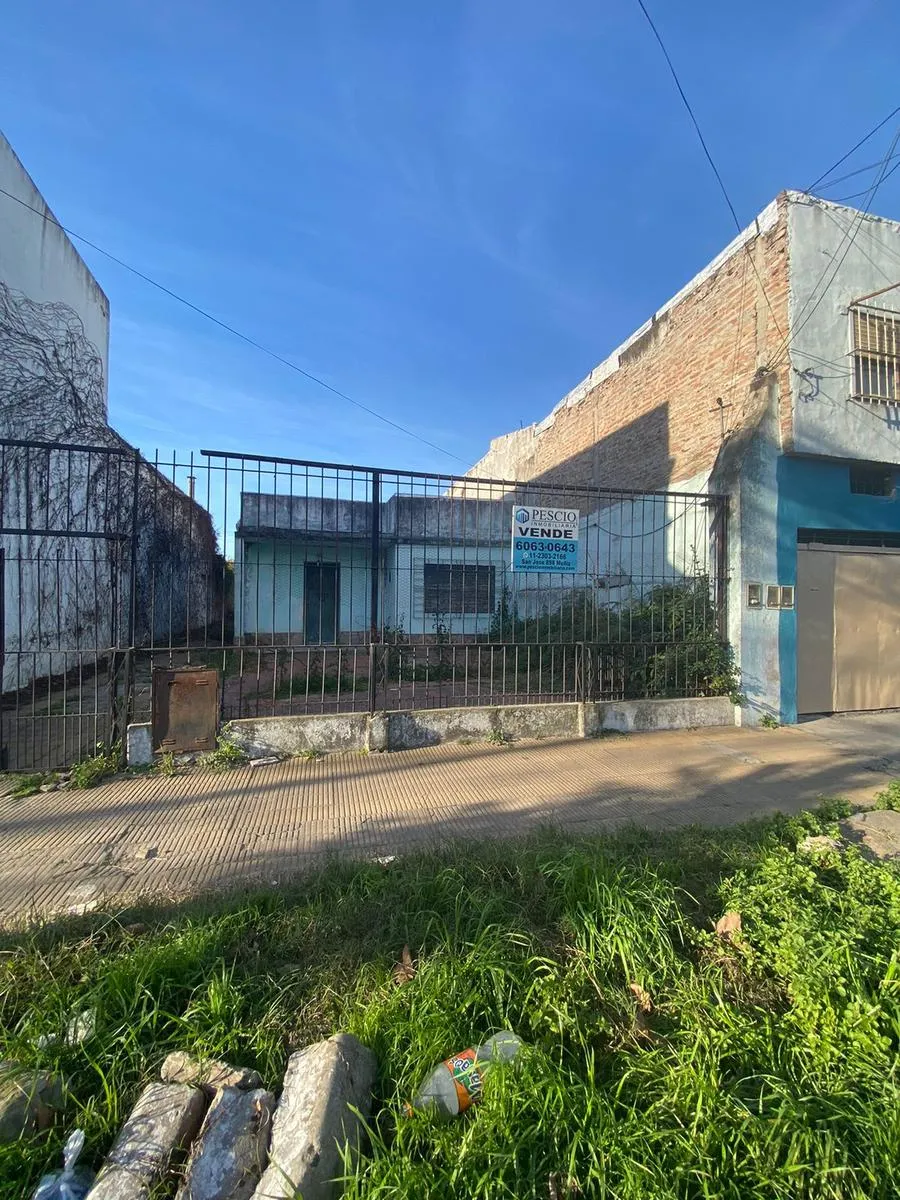 Casa en Gelly Y Obes al 4500