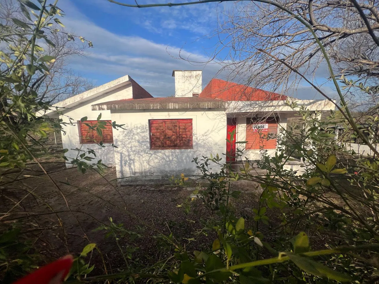 Casa en AMPLIA PROPIEDAD SOBRE UN TERRENO EXTENSO A 400 m DE CASCADA DE RIO MALLIN