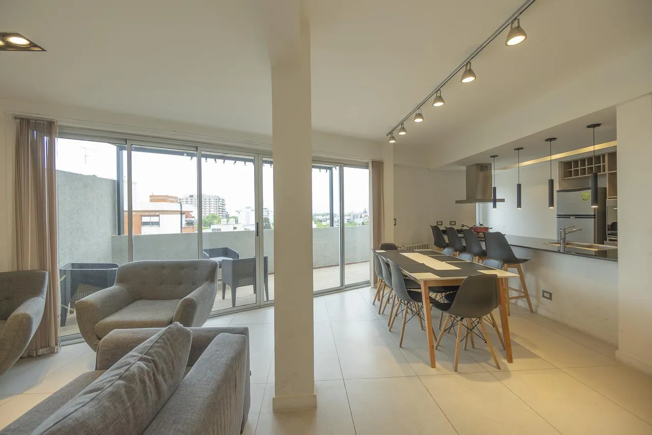 Departamento en Av. San Martin 5795 9° A - 4 ambientes con gran balcon terraza
