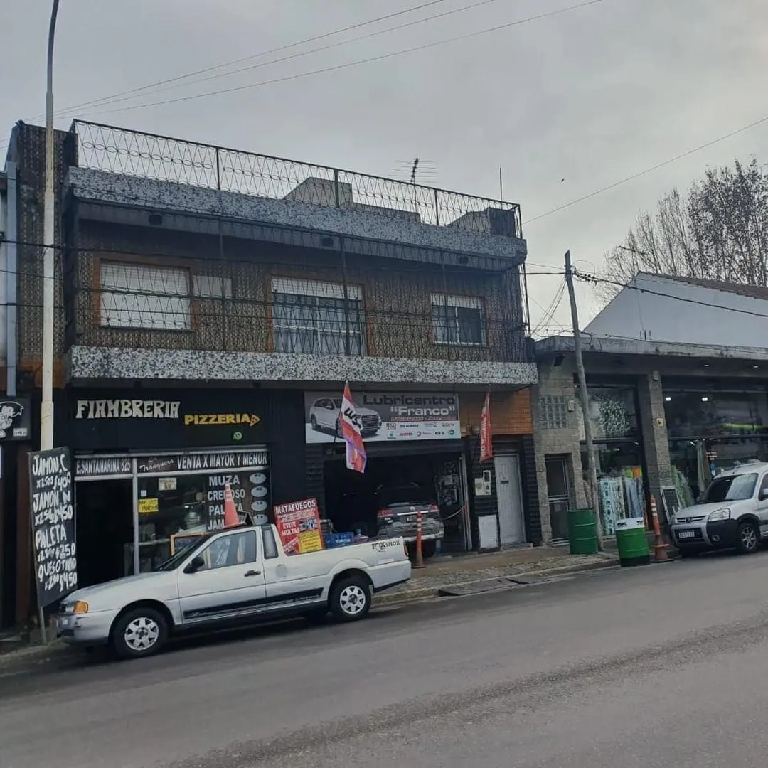 Local Comercial en E. Santamarina 823 VIVIENDA CON LOCALES