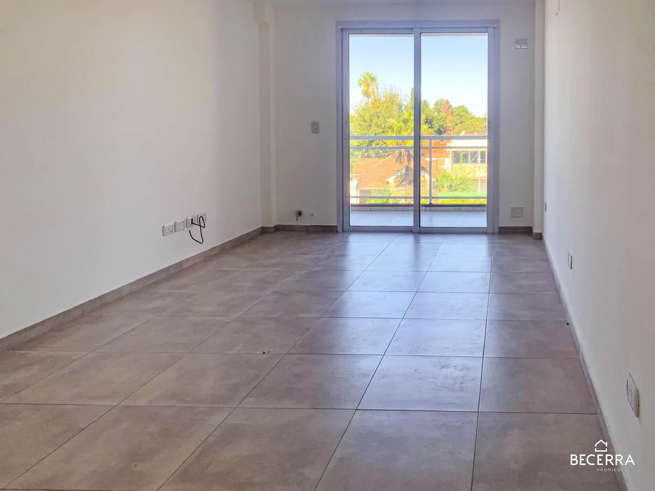 Departamento en Av. Roca al 1600