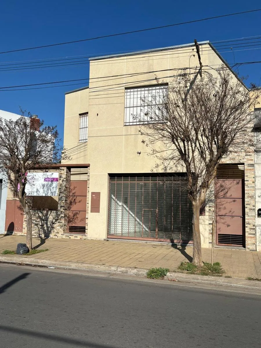 Departamento en Primera Junta 84 PA FRENTE