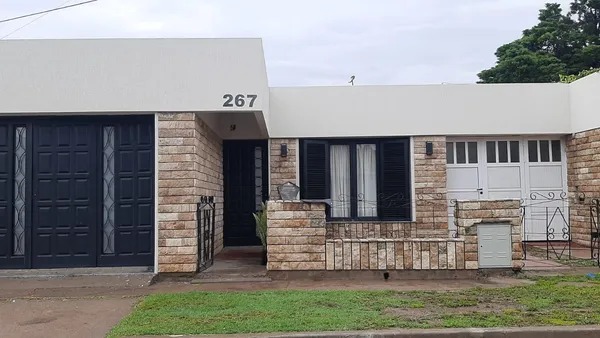 Casa en Casa en venta de 3 habitaciones - Marcos Juárez