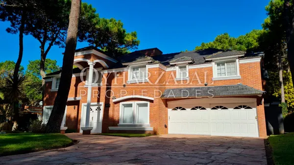 Casa en HELADES 4071
