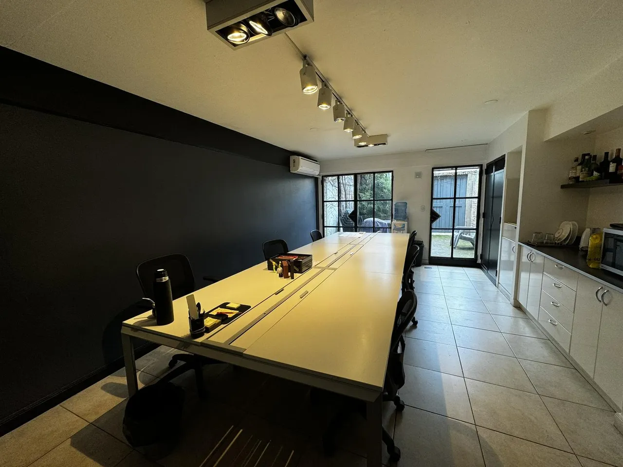 Oficina en Dardo Rocha al 1350 PB 1